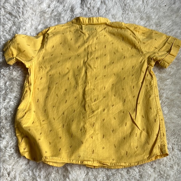 NWOT - Yellow Boys Botton Down Shirt - Picture 4 of 6